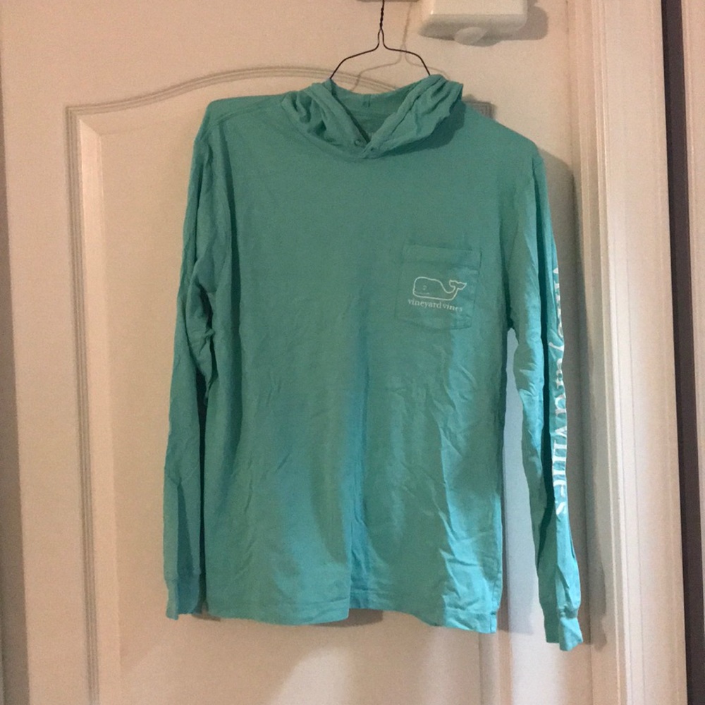 Vineyard vines t-shirt